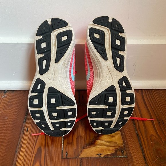 Nike Revolution 3 Running Shoes Sz 5Y/W6.5-7 - Picture 4 of 4